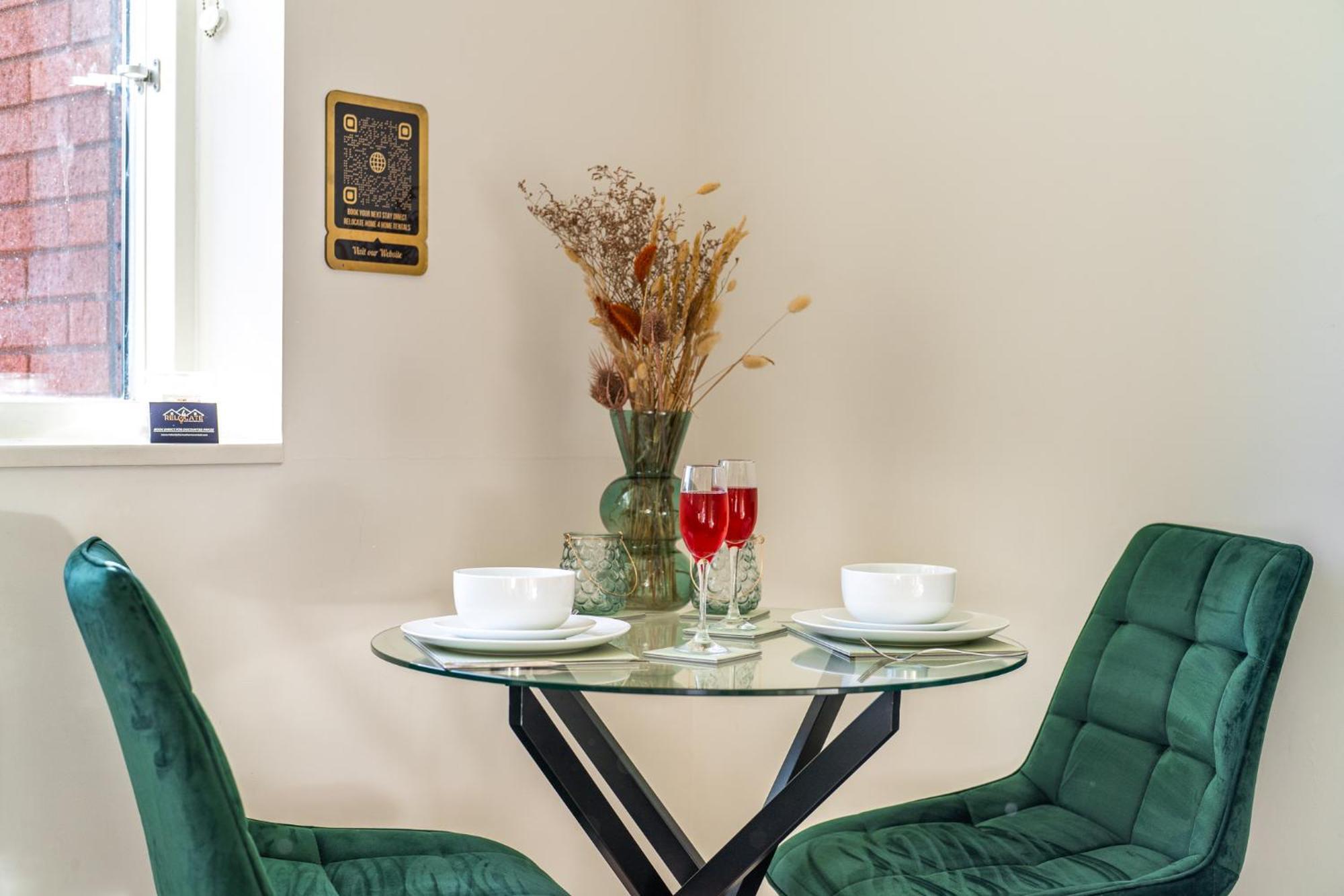 Luxury 1 Bedroom Serviced Apartment With Roof Terrace & Gym 斯蒂夫尼奇 外观 照片