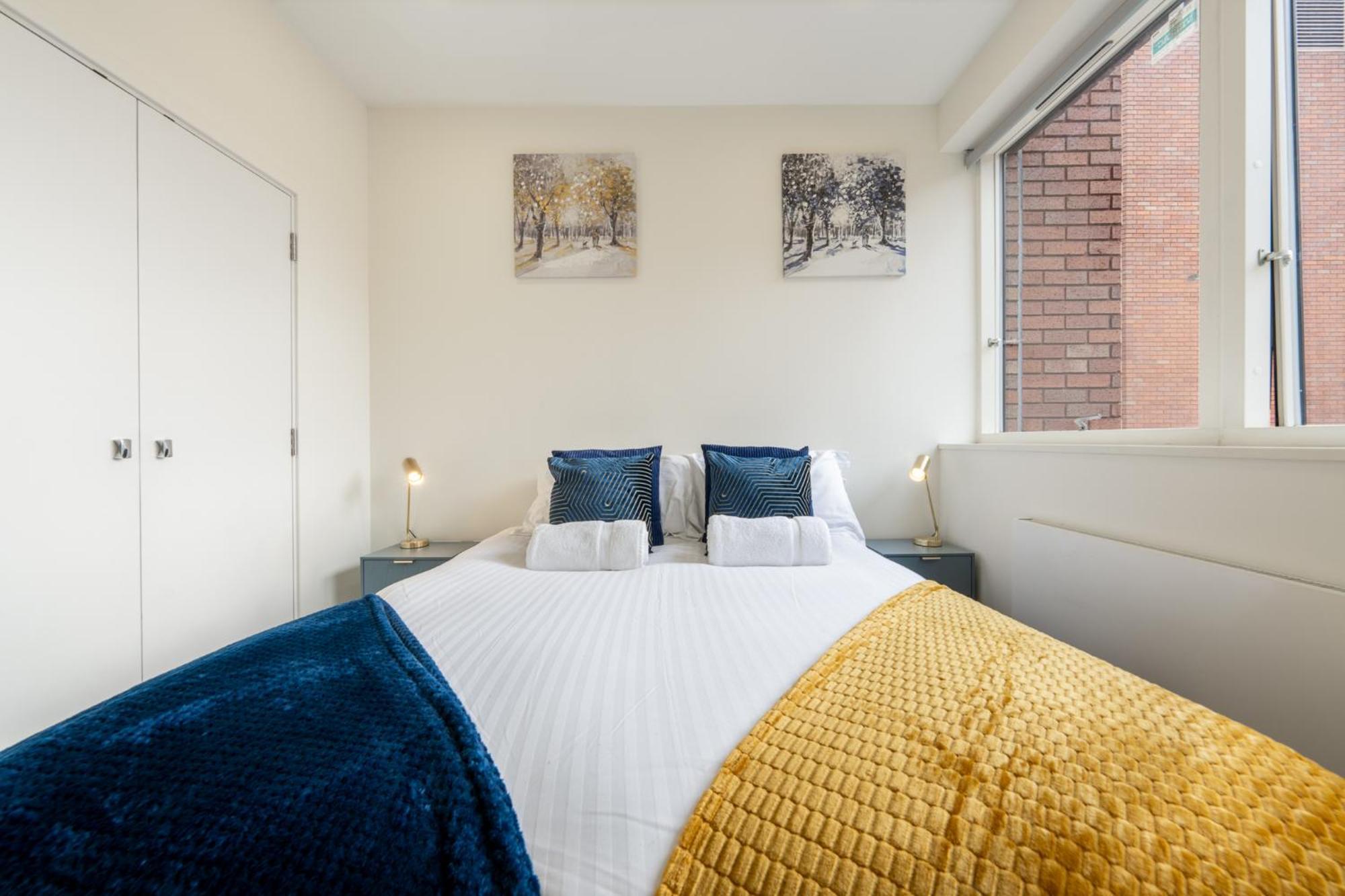 Luxury 1 Bedroom Serviced Apartment With Roof Terrace & Gym 斯蒂夫尼奇 外观 照片