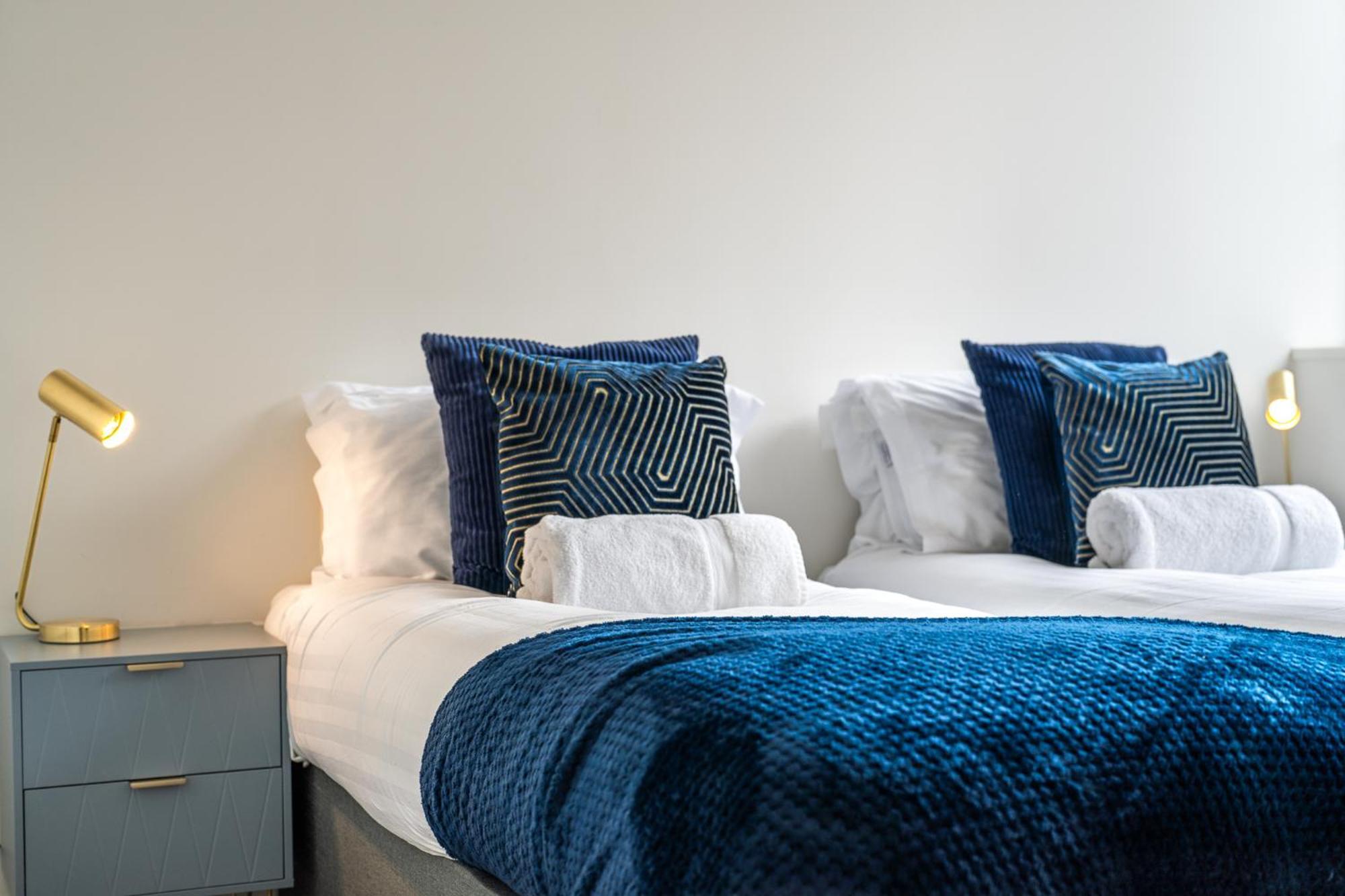 Luxury 1 Bedroom Serviced Apartment With Roof Terrace & Gym 斯蒂夫尼奇 外观 照片